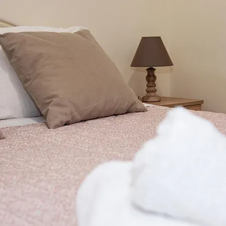 Apartman Kineri House