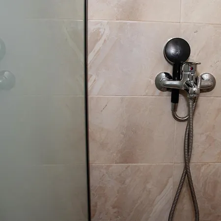 Kineri House Apartman