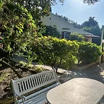 Kineri House *